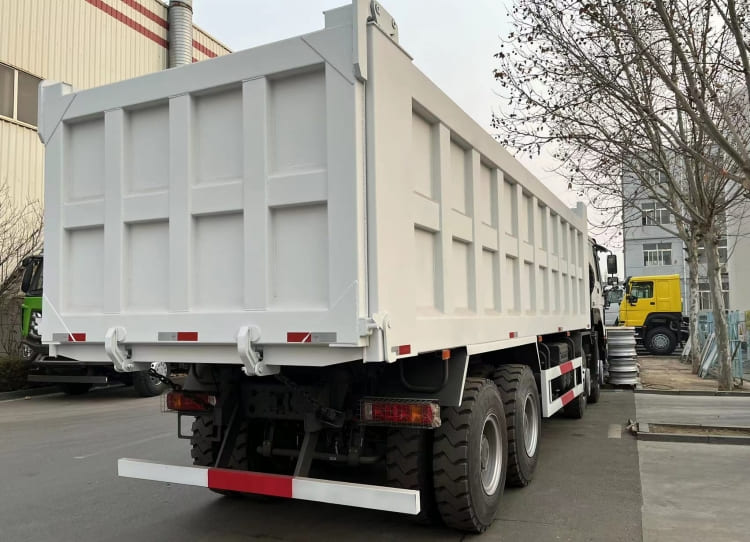 Howo Sinotruk 371 8x4 Dump Truck for Sale Price in Ghana Accra