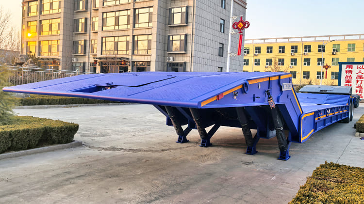 120 Ton Floding Gooseneck Lowboy Trailer for Sale in Ghana