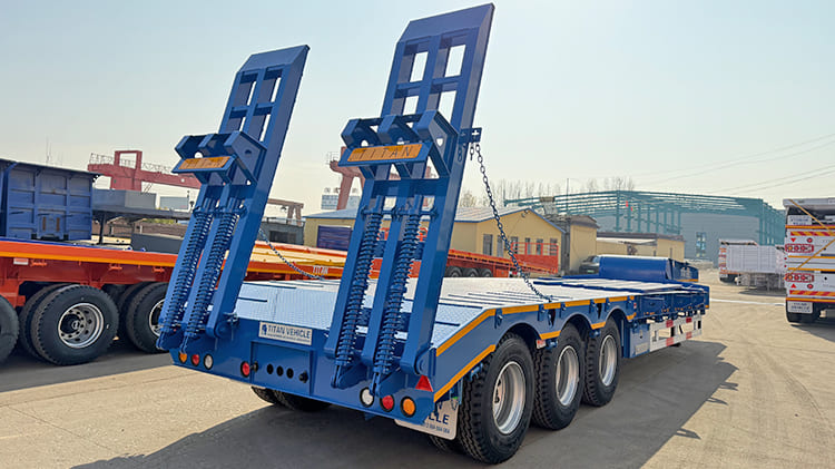 Tri Axle Low Bed Truck for Sale in Ghana