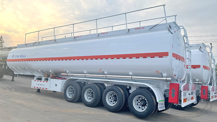 4 Axle 54000L Oil Tanker Trailer Price for Sale in Ghana