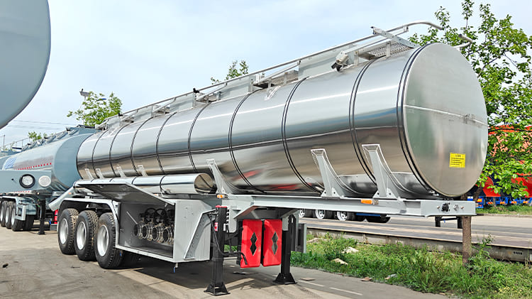 3 Axle Stainless Steel Tanker Trailers for Sale in Ghana