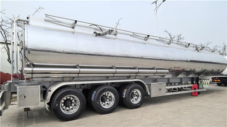 45000 Liters Aluminum Tanker Trailer for Sale In Ghana
