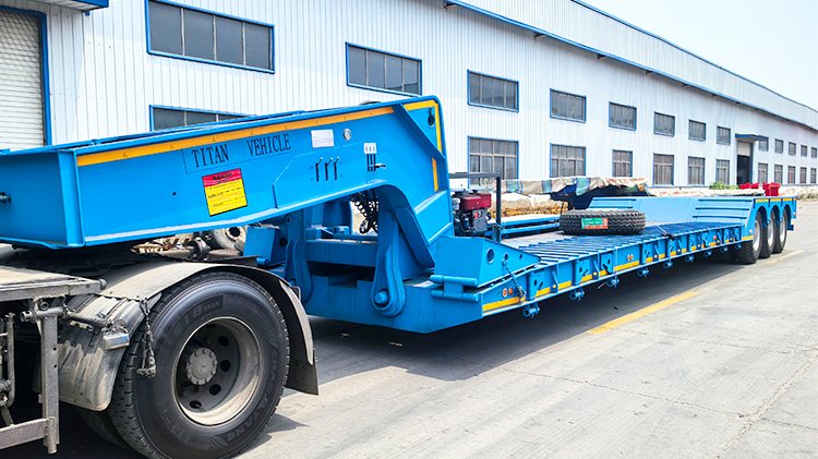 3 Axle Detachable Gooseneck Lowboy Trailer for Sale in Ghana