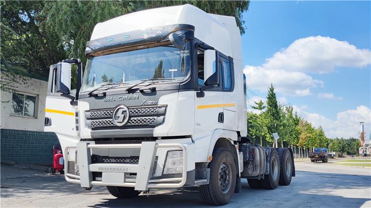 Shacman X3000 Truck Head 6x4 for Sale In Ghana