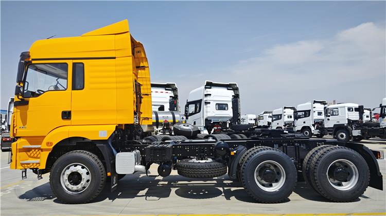 Shacman H3000 Tractor Truck 6x4 for Sale In Ghana
