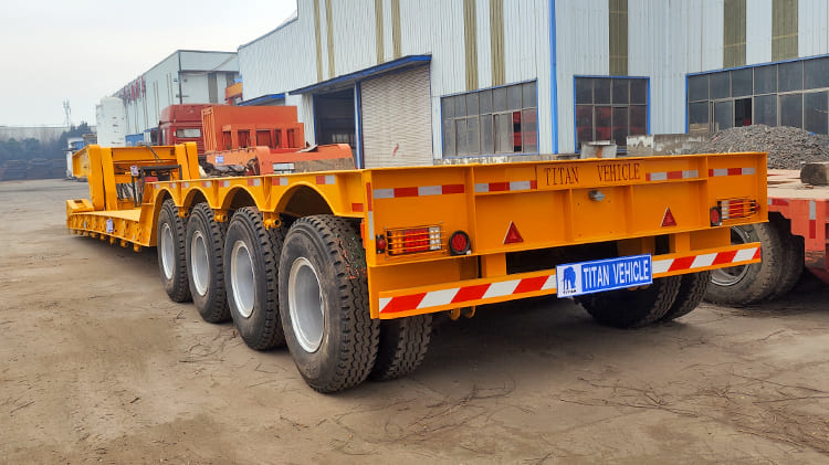 4 Axle 100 Ton Gooseneck Lowboy Trailer for Sale in Ghana