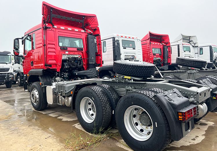 Sinotruk Howo Tractor Head for Sale in Ghana