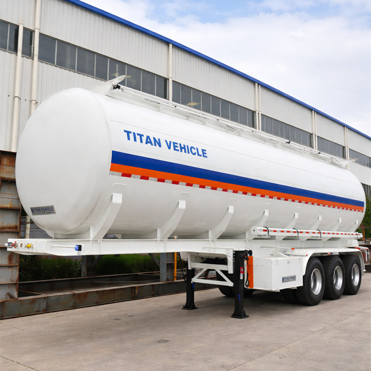 42000 Liter Petrol Tanker